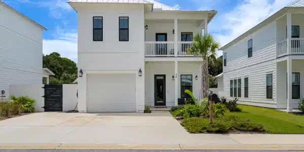 48 Bella Vista Court