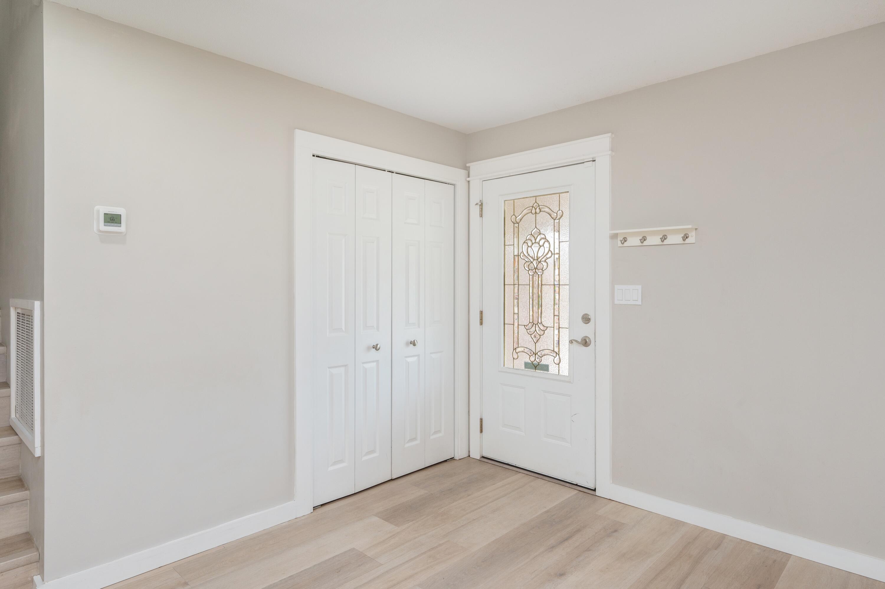 Image 2: 216 Chateaugay St NW-01
