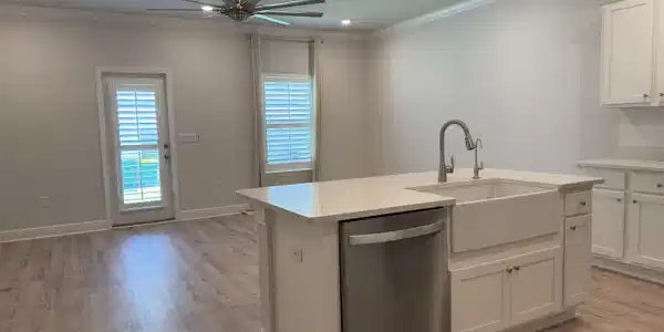 Image 3: Kitchen Livingroom