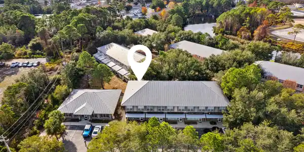 Image 2: Prime Location