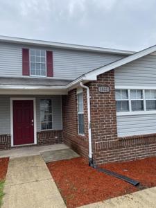 1822 Pointed Leaf Lane
