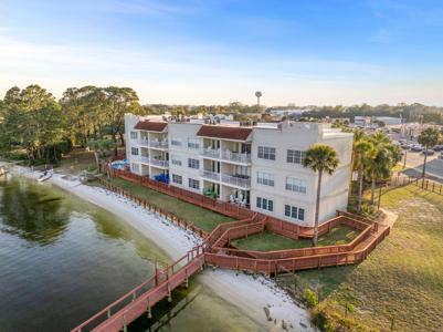 5 Laguna Street