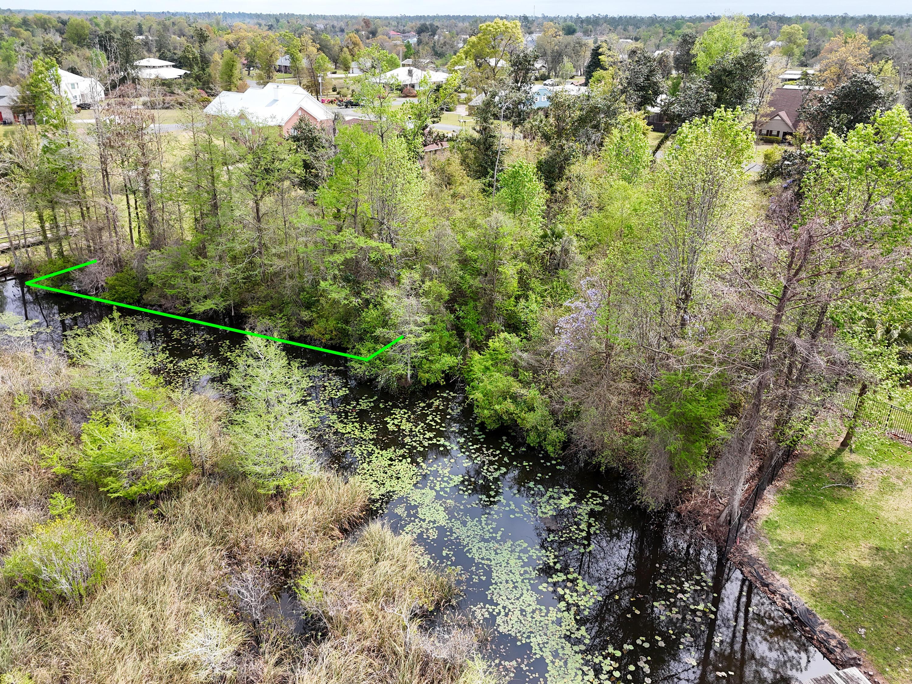 Image 3: 100 Feet of Canal Front