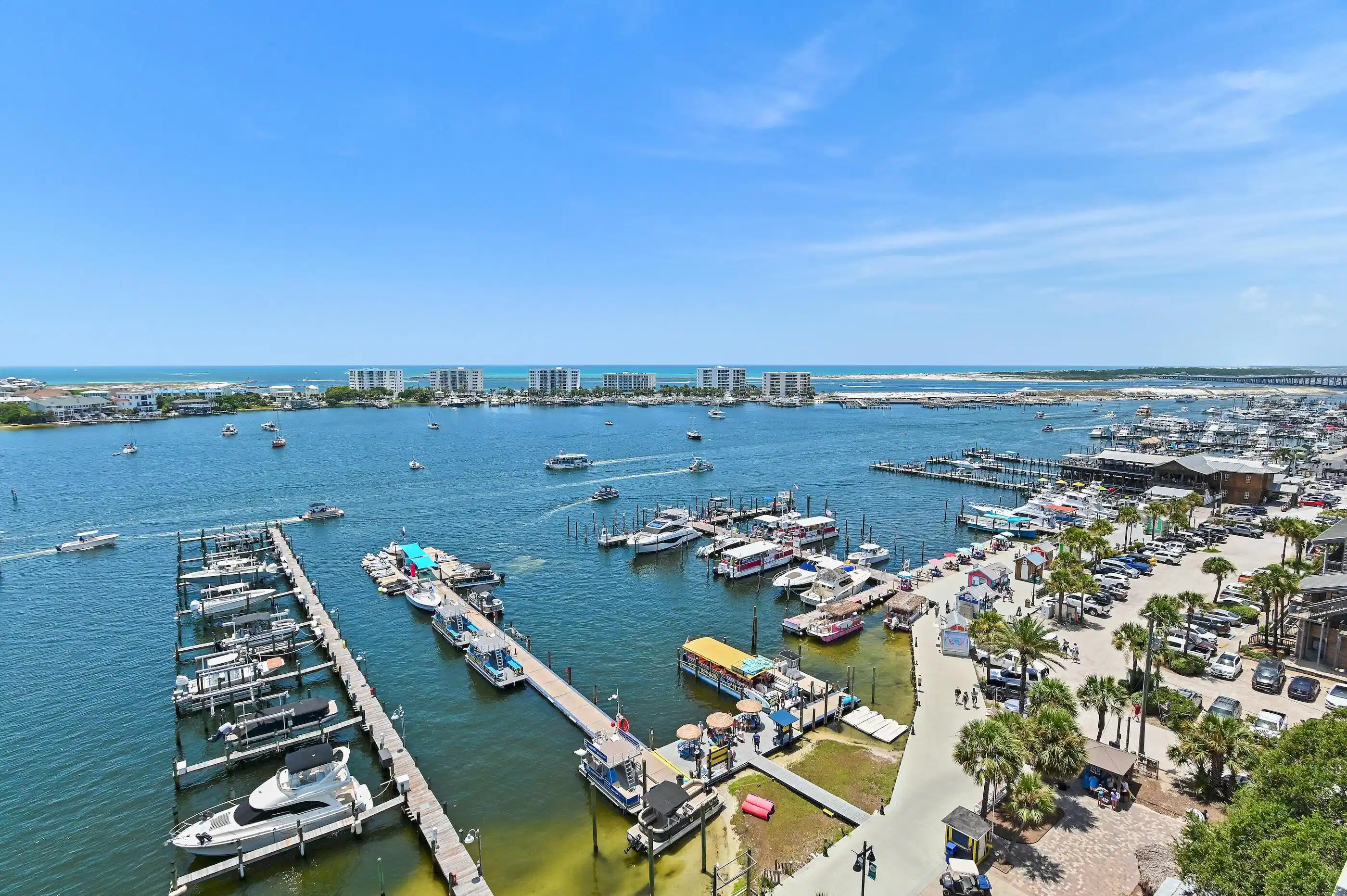 Image 1: 905 Destin Yacht Club