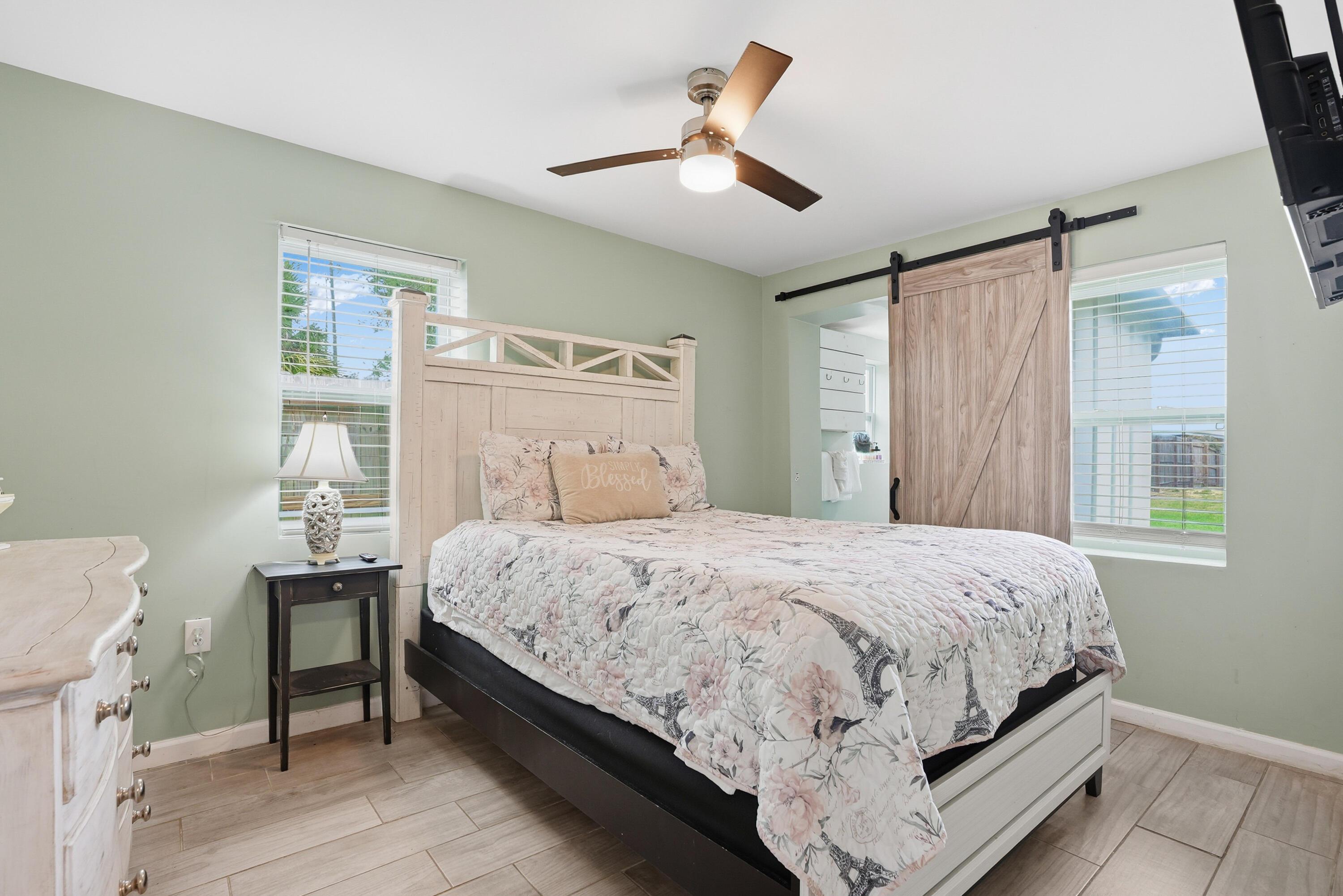 Image 4: 5616 Pinetree Ave