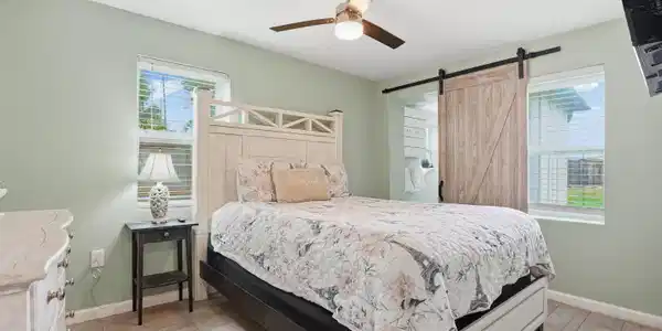 Image 4: 5616 Pinetree Ave