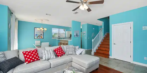 8537 Turnberry Court