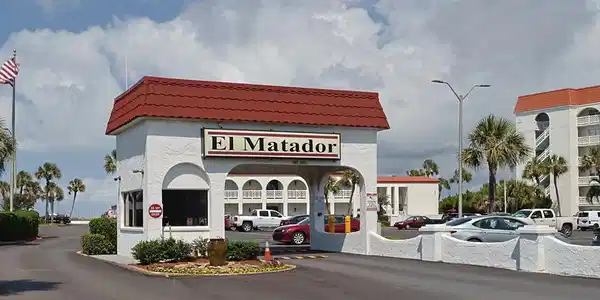 909 Santa Rosa Boulevard
