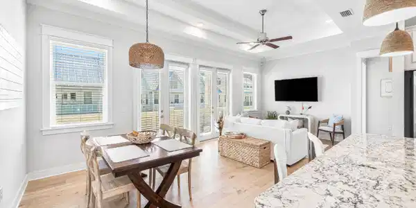 109 W Pine Lands Loop