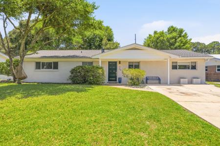 326 NW Leah Miller Drive