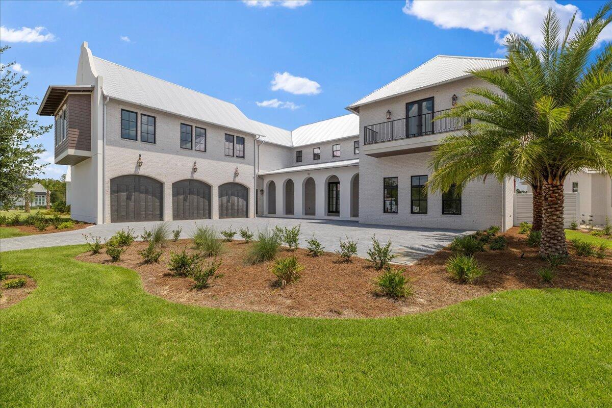 Image 1: 01-HHM_0281