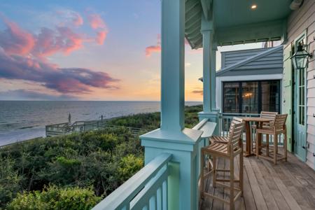72 Windward Lane