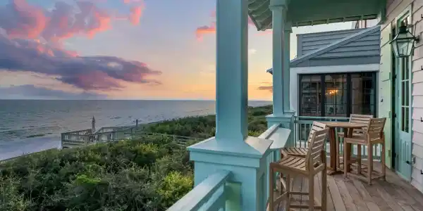72 Windward Lane