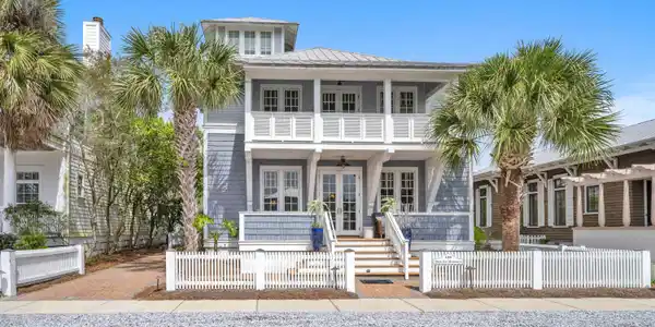 122 Seahill Avenue