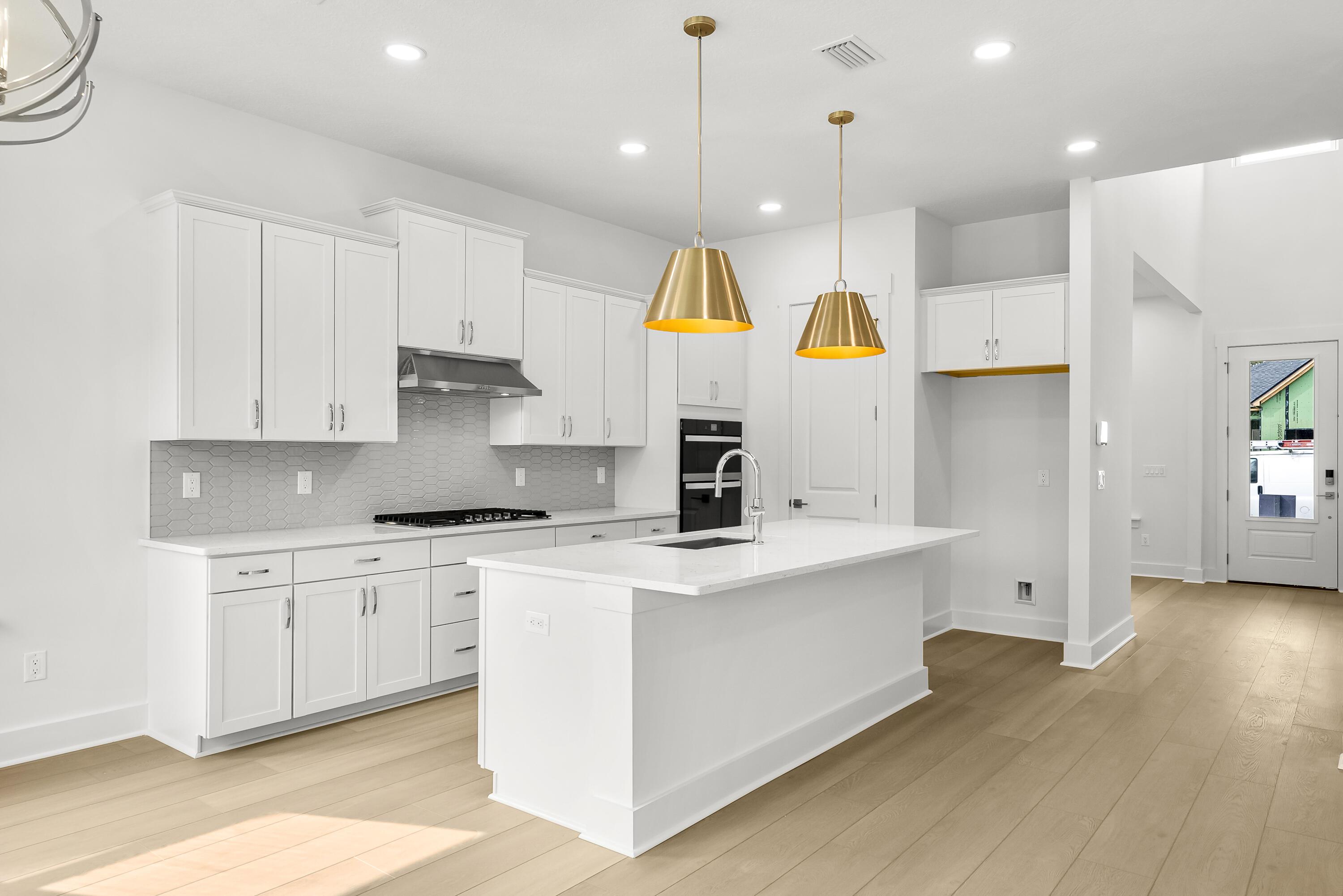 Image 3: Kitchen 3