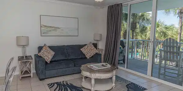 Image 2: 02 Living Room