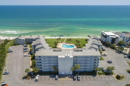 9064 E County Highway 30A
