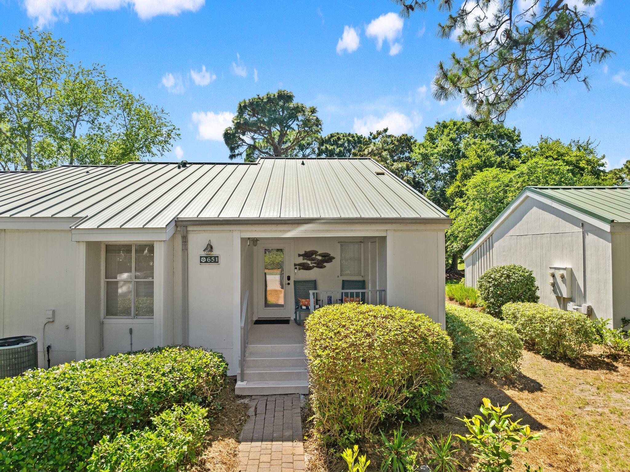 Image 1: 651 bayou dr, Sandestin, usa 01