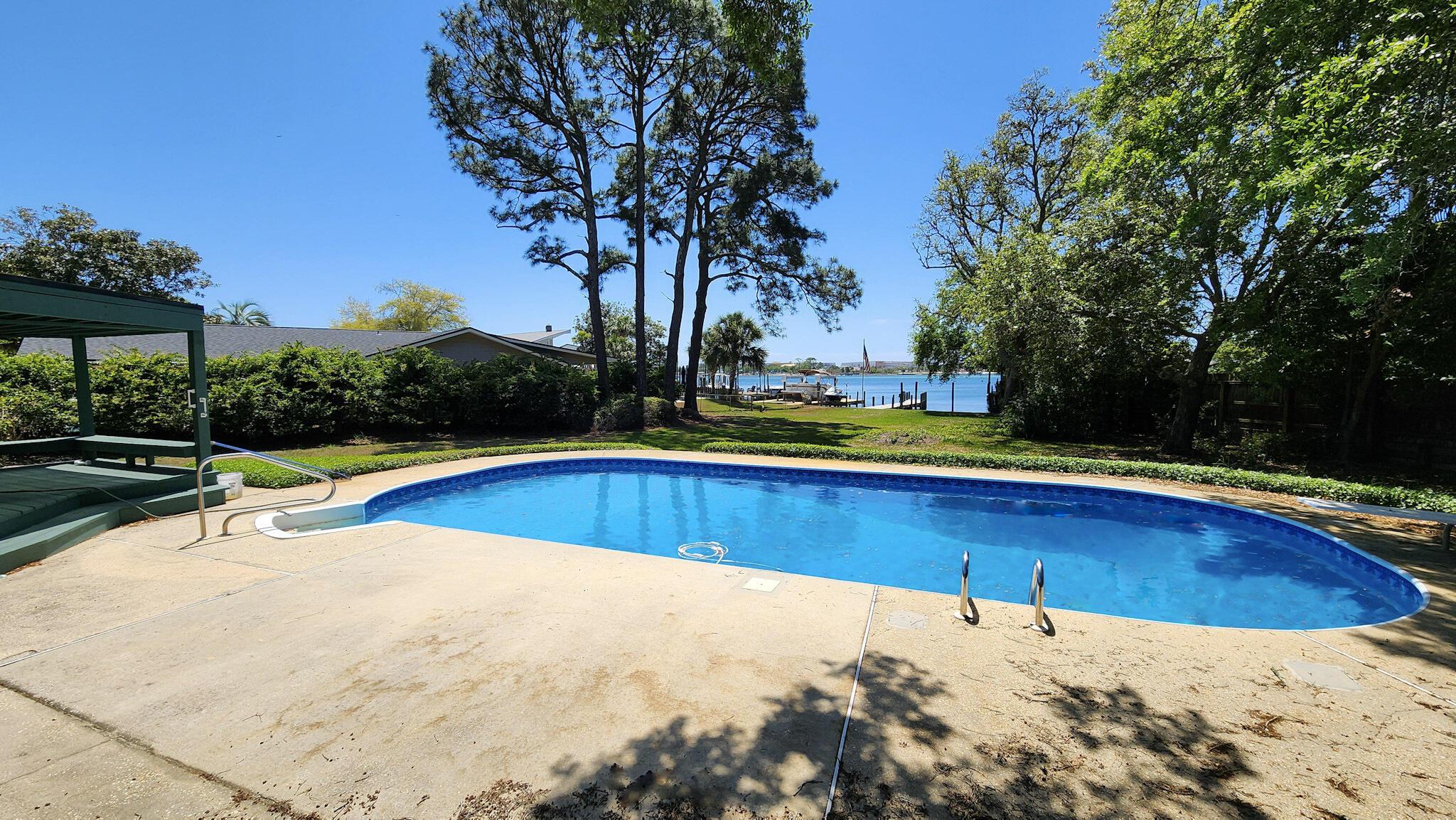 Image 2: 10f8011a0143c1b8905353a12e536704