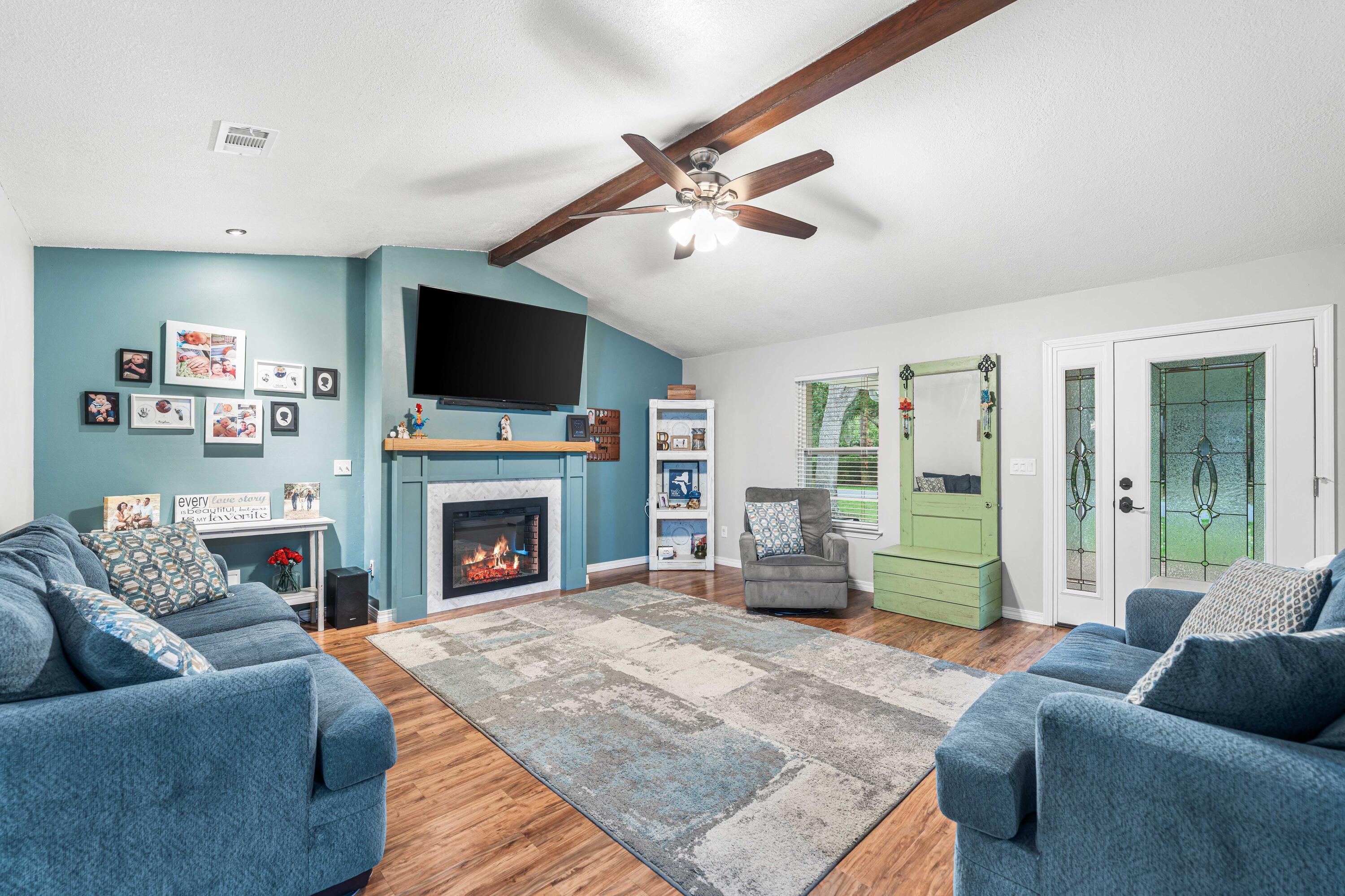 Image 3: 600 Greenwood Cove East-36