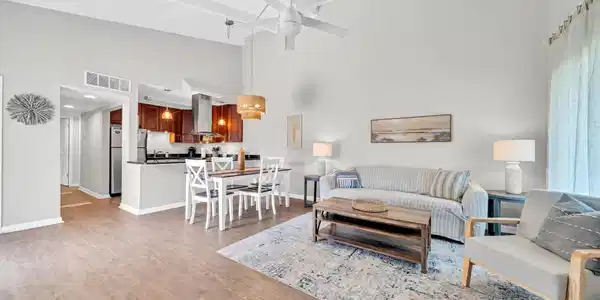30 Cypress Cove