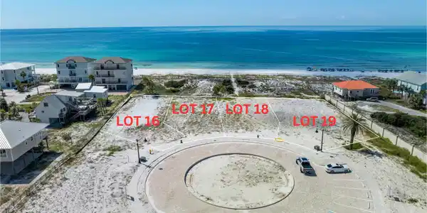 Image 3: Aerial of Gulf Front Lots