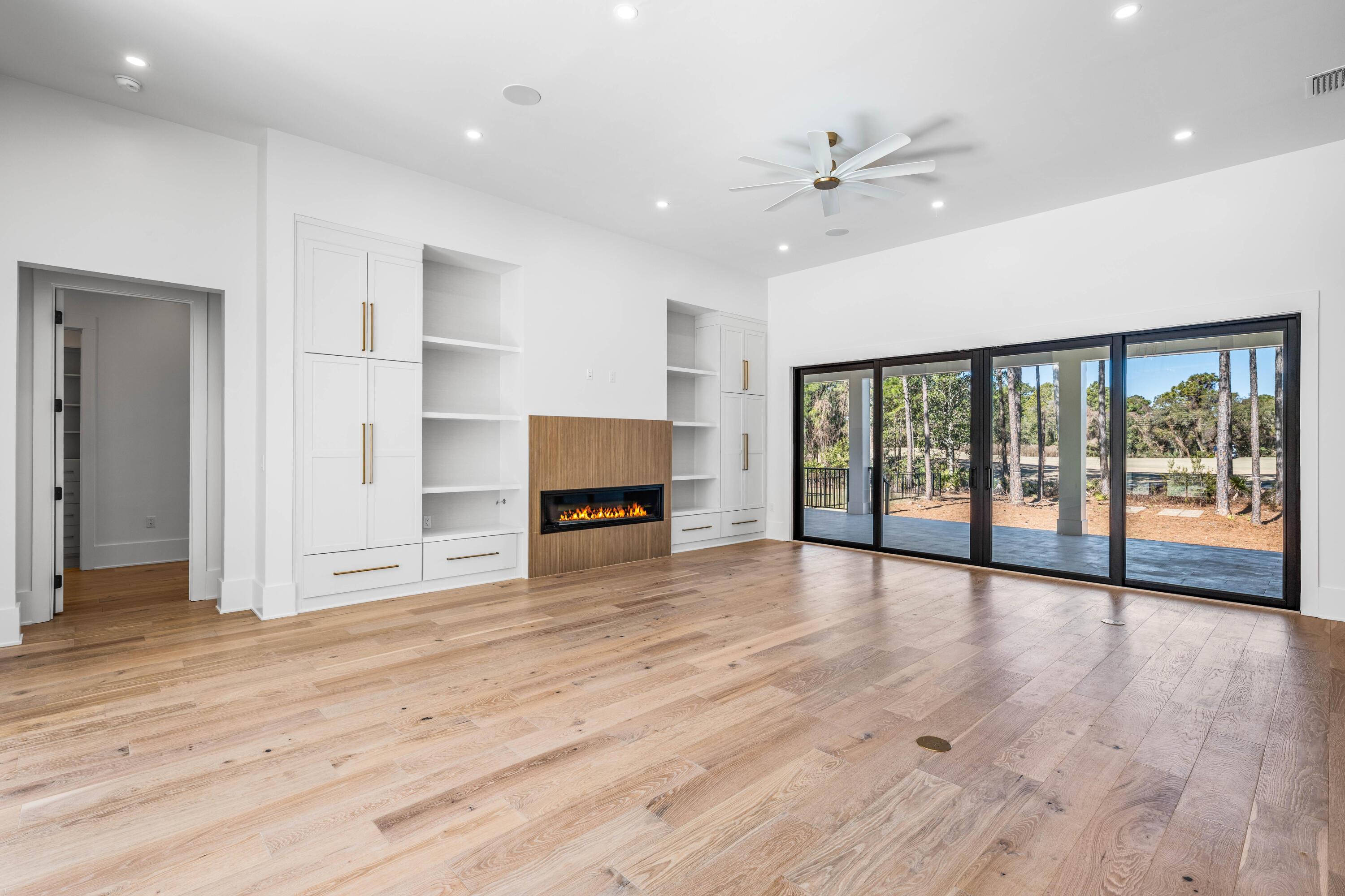 Image 3: 438 Regatta Bay Blvd-1