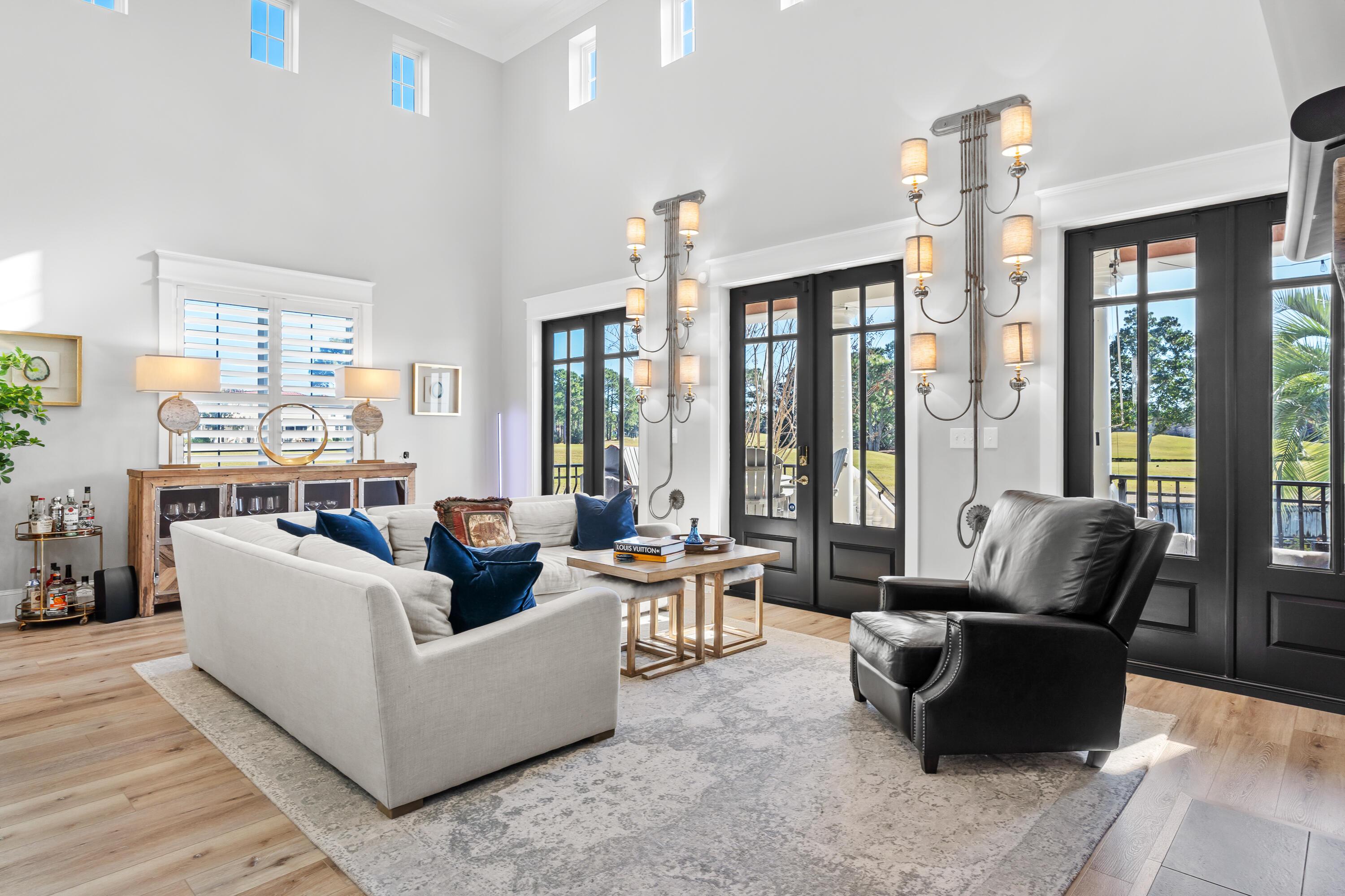 Image 2: 030-8056FountainLane-MiramarBeach-FL-325