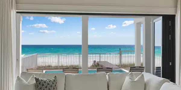 Image 4: 5935 Gulf Drive
