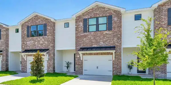Image 2: 140 Sibert Ave Destin FL 32541 USA-003-0