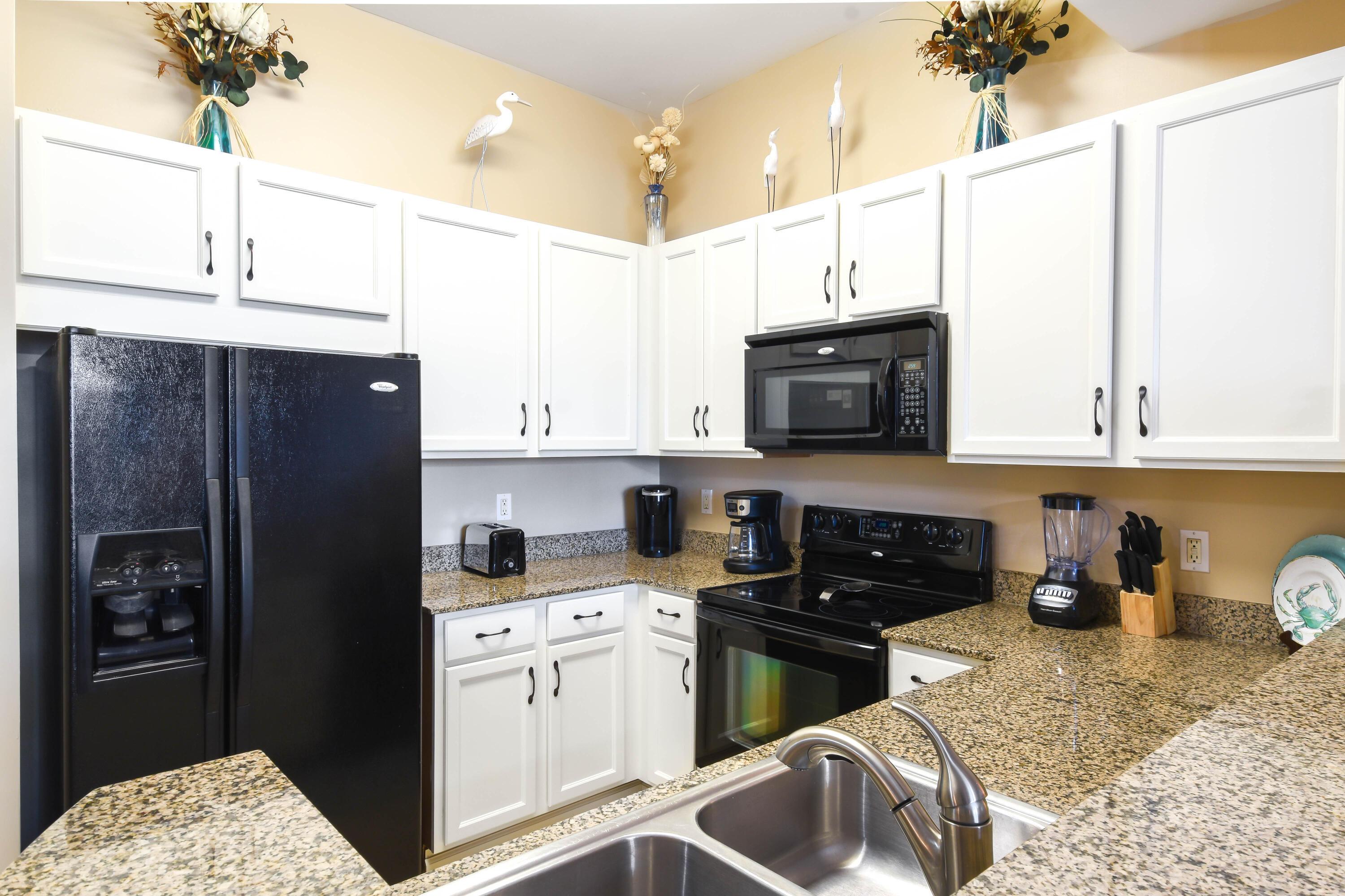 Image 3: 9 Palms 2113 - Kitchen