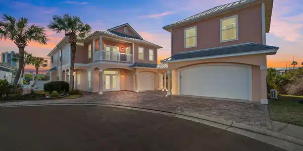 125 Smugglers Cove Court