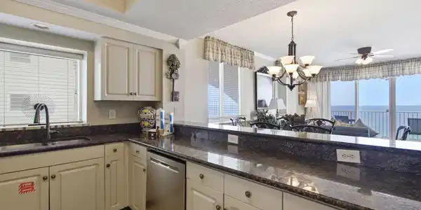 Image 3: 53-web-or-mls-IMG_6525