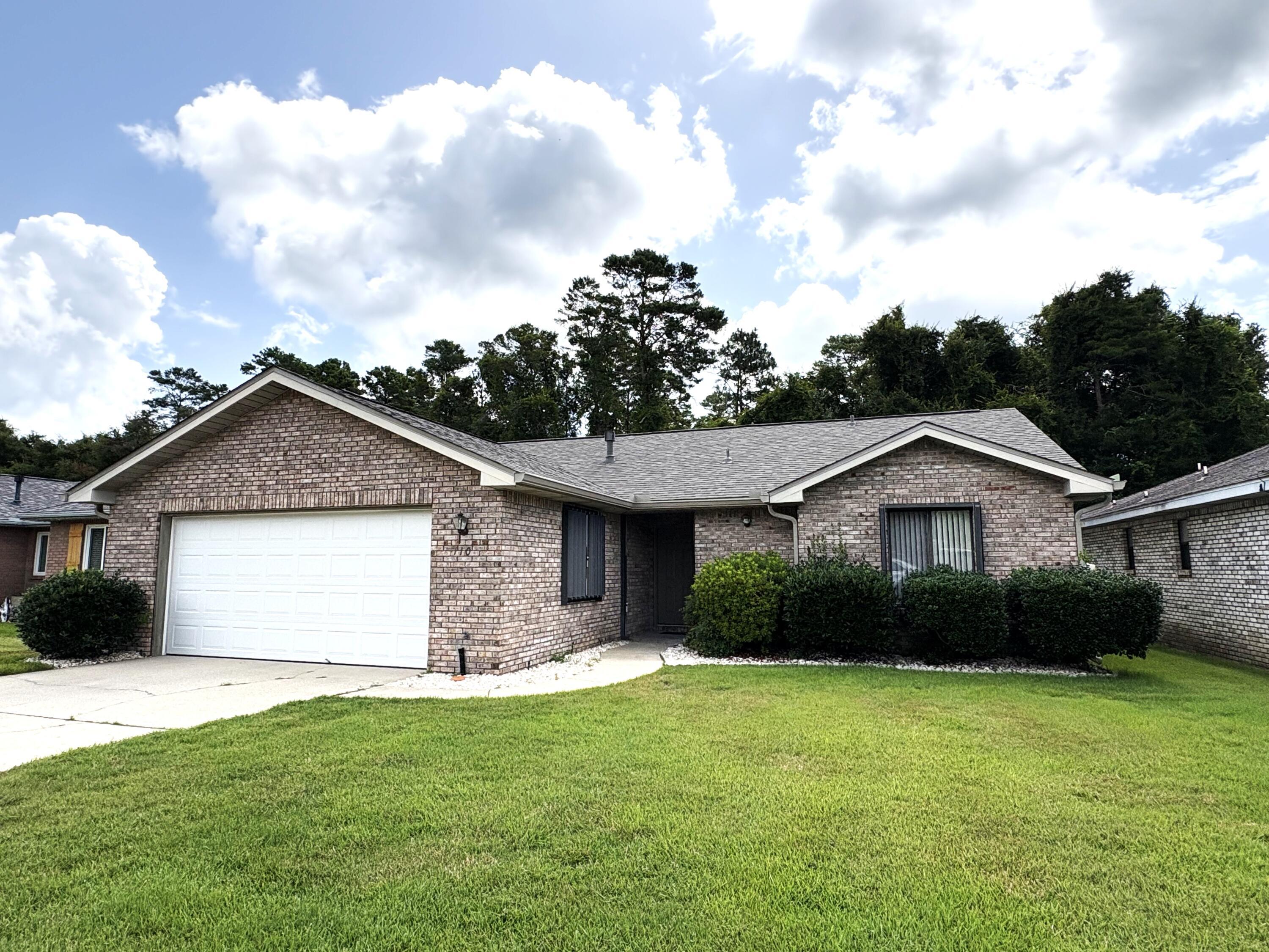 Image 1: 110 Poplar Place