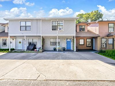 400 Rhonda Kay Court Street