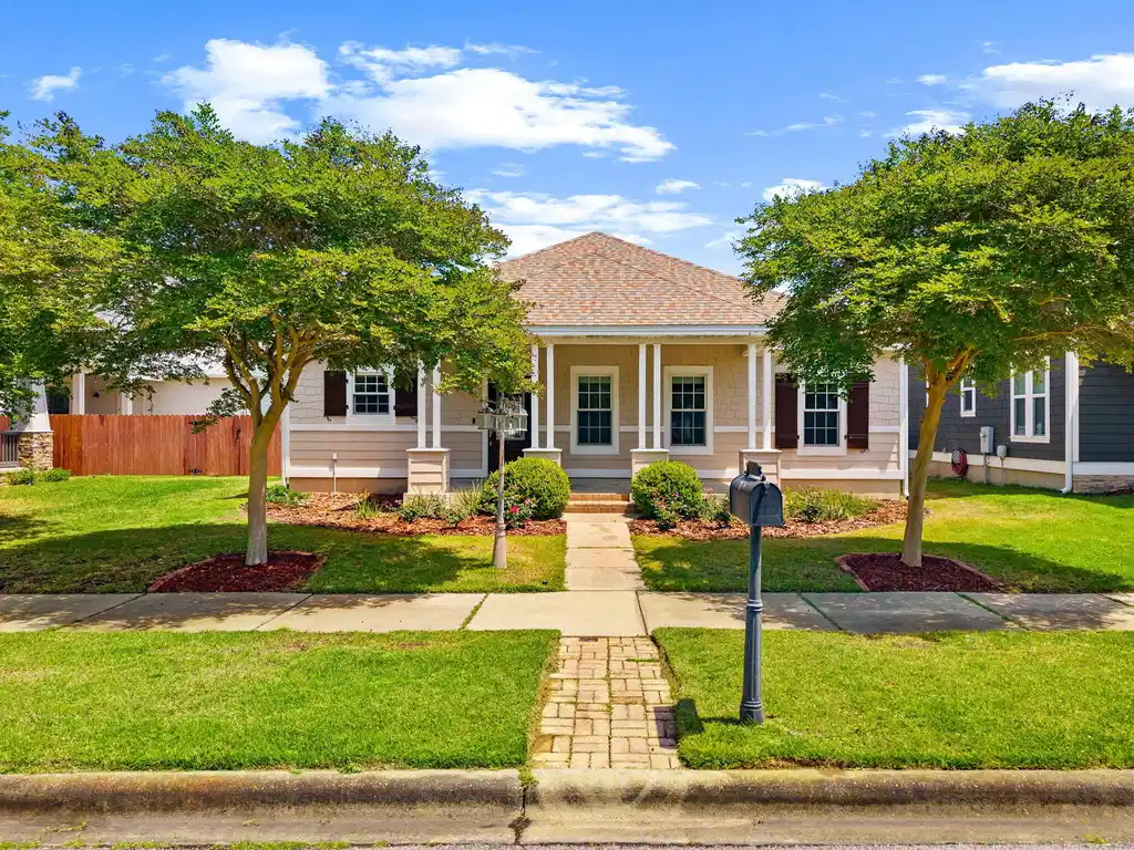 Image 1: 303 Coral Gables Street