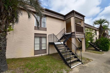 405 Marshall Court