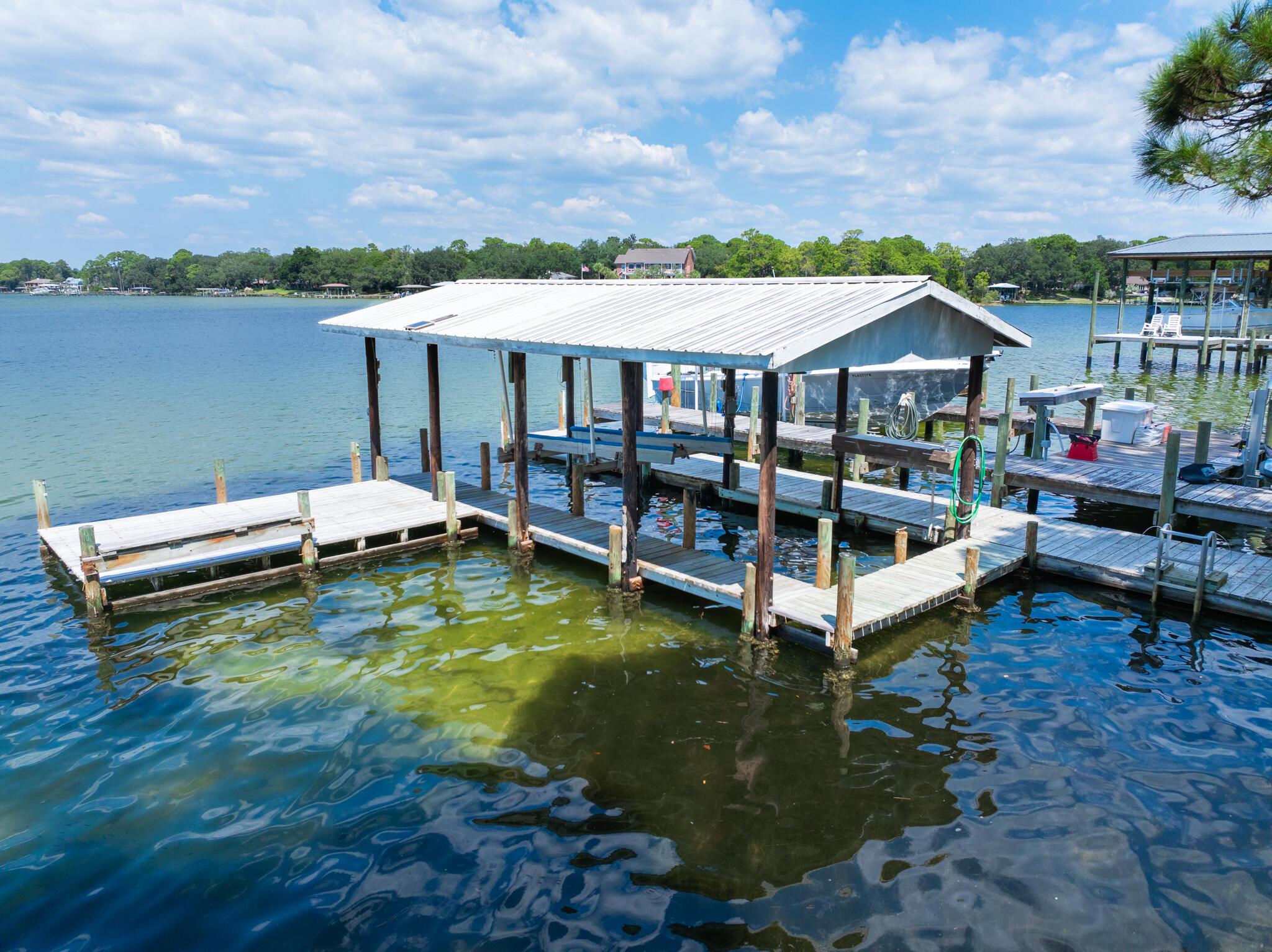 Image 1: DOCK/WATER