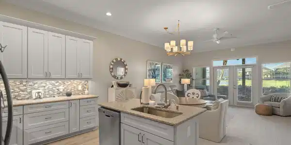 Image 2: Kitchen