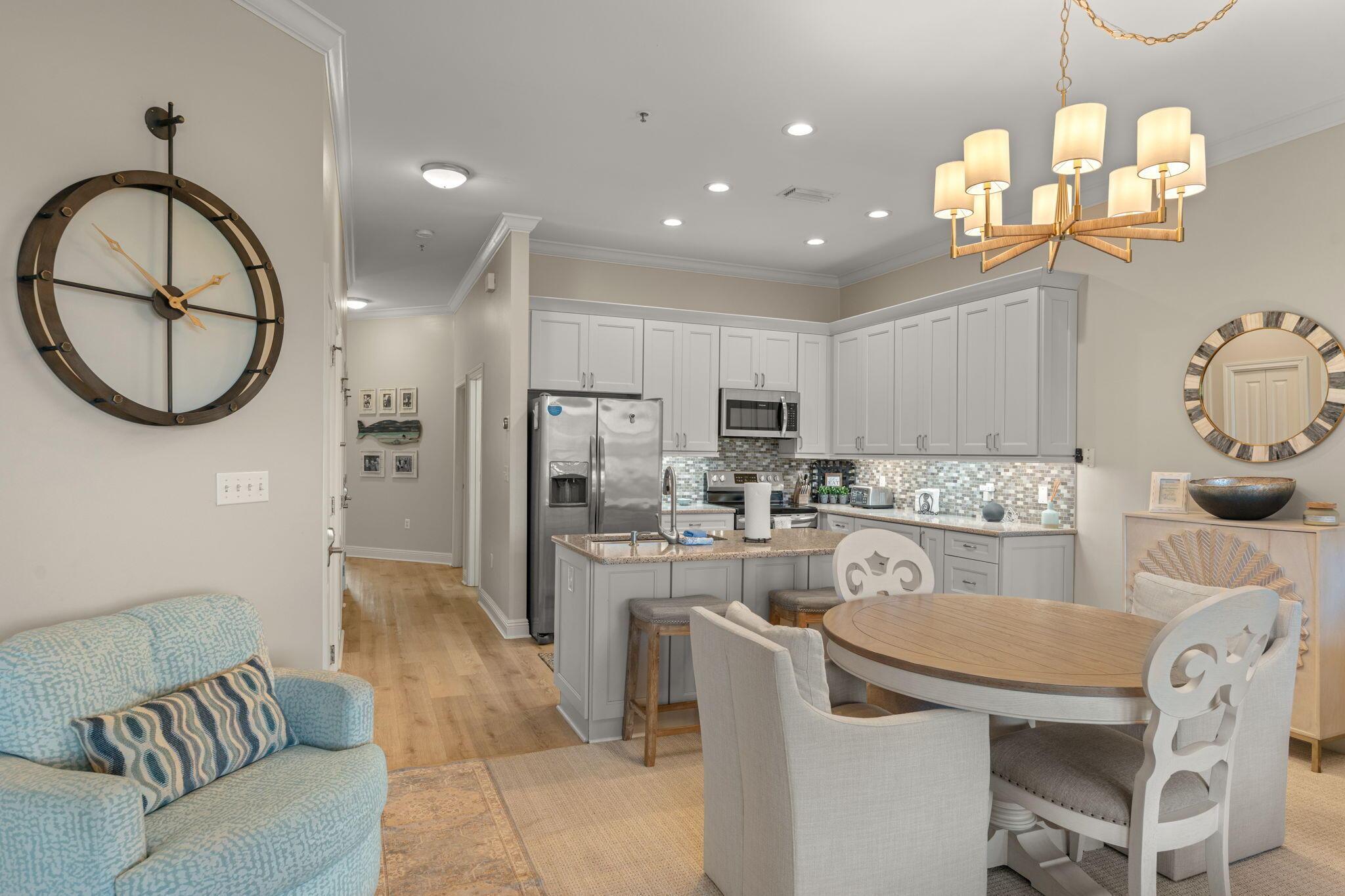 Image 3: Kitchen/Dining