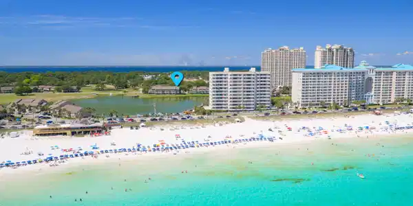 Image 4: Lake Views and Easy Beach Access!