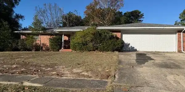 2432 Roberts Drive