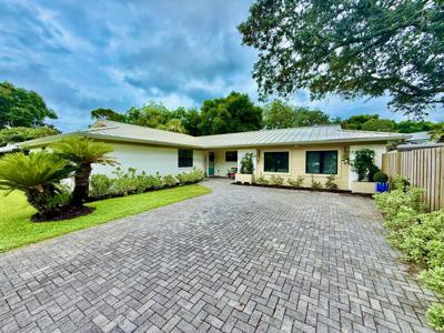 516 Driftwood Lane