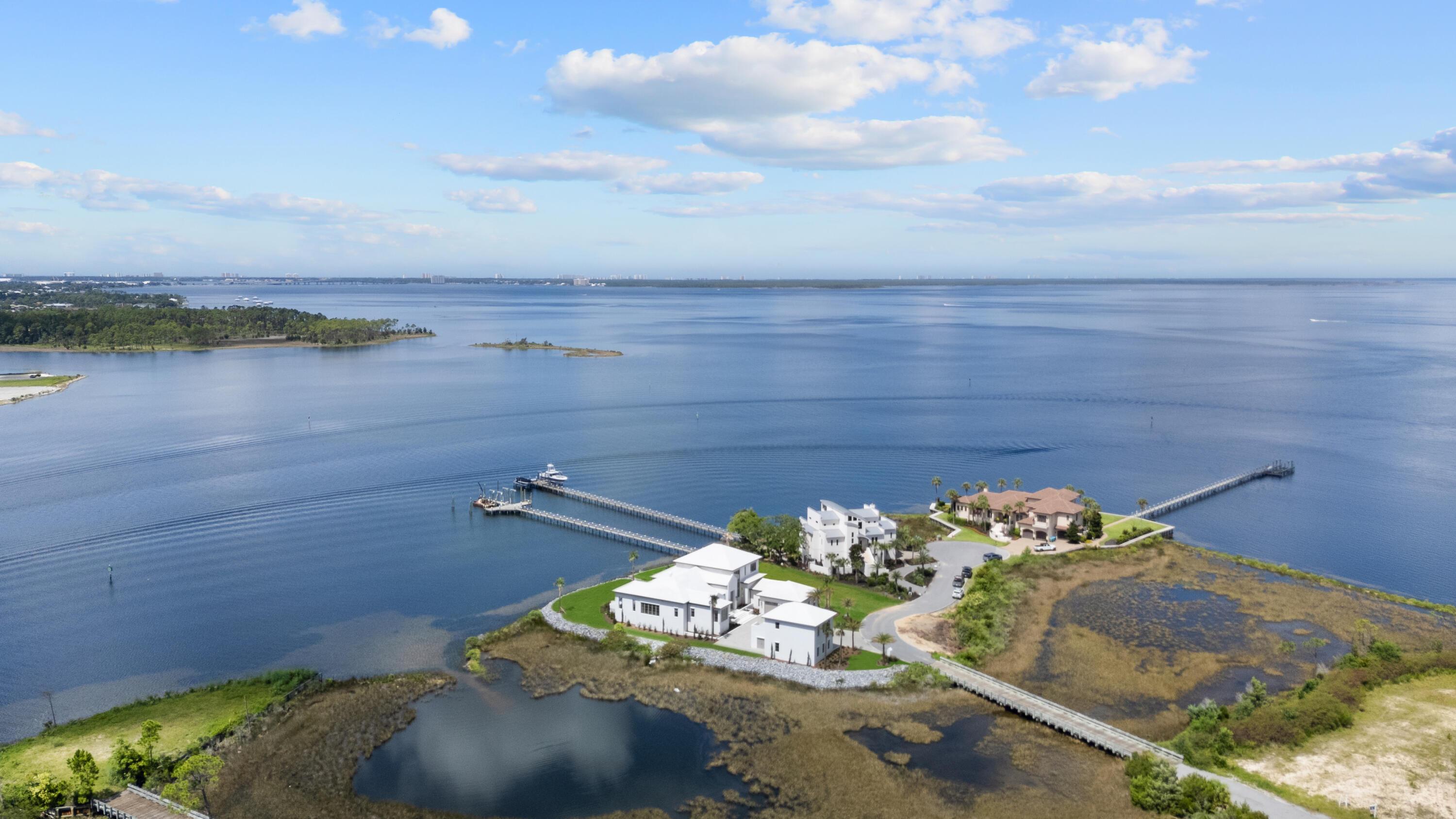 Image 3: Private Island