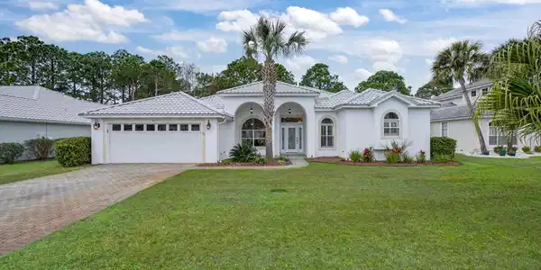 Image 3: 927 emerald bay dr-destin-1
