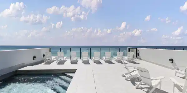 Image 3: "Unit B" Rooftop Pool Deck