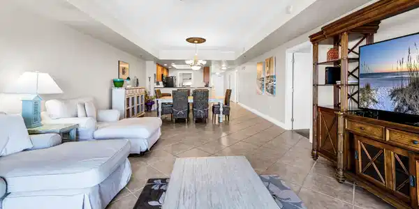 Image 2: Living Area