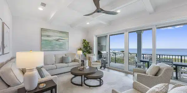 26 Azzurro Way
