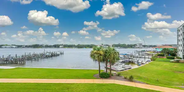 Image 3: 46-web-or-mls-340-bluefish-dr-108