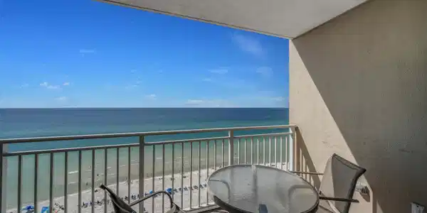 Image 3: Awesome Balcony